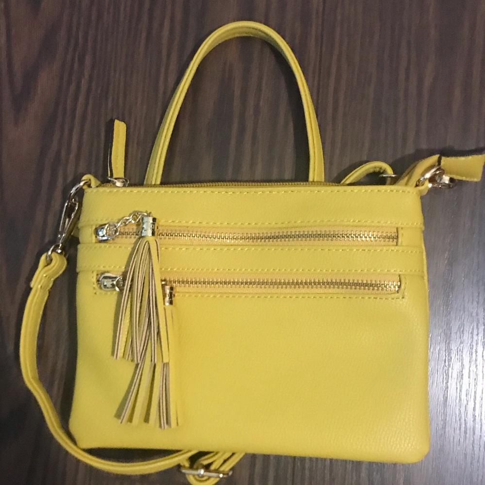 👜 B BRENTANO Yellow Vegan Crossbody Handbag/Purse